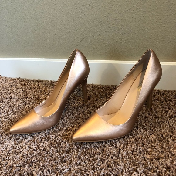 Charles David Shoes - Charles David Rose Gold Metallic Pumps